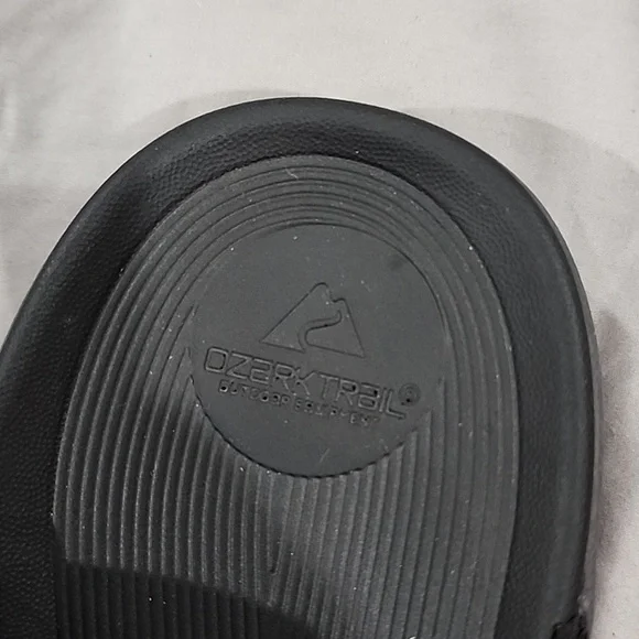 NWT men sandals size 13 black - Picture 9 of 9